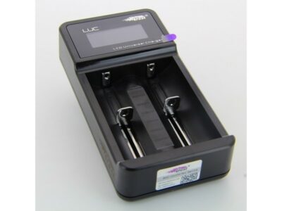 Charger Luc V2 secteur + allume cigare Efest